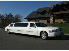 120&amp;#8243; Stretch Limousine